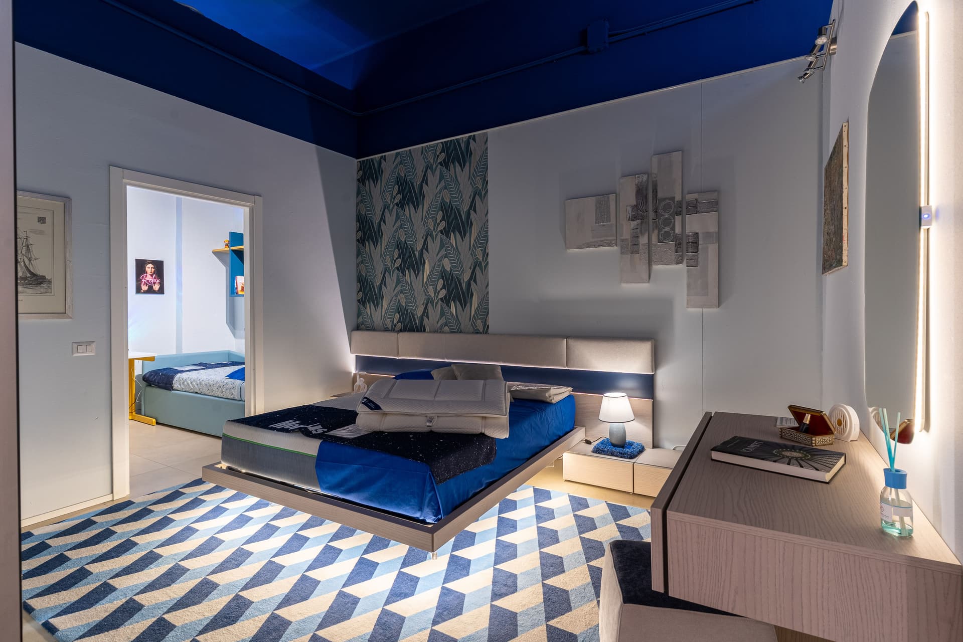 Showroom NottiAmo — Via Manfredi 37 Piacenza