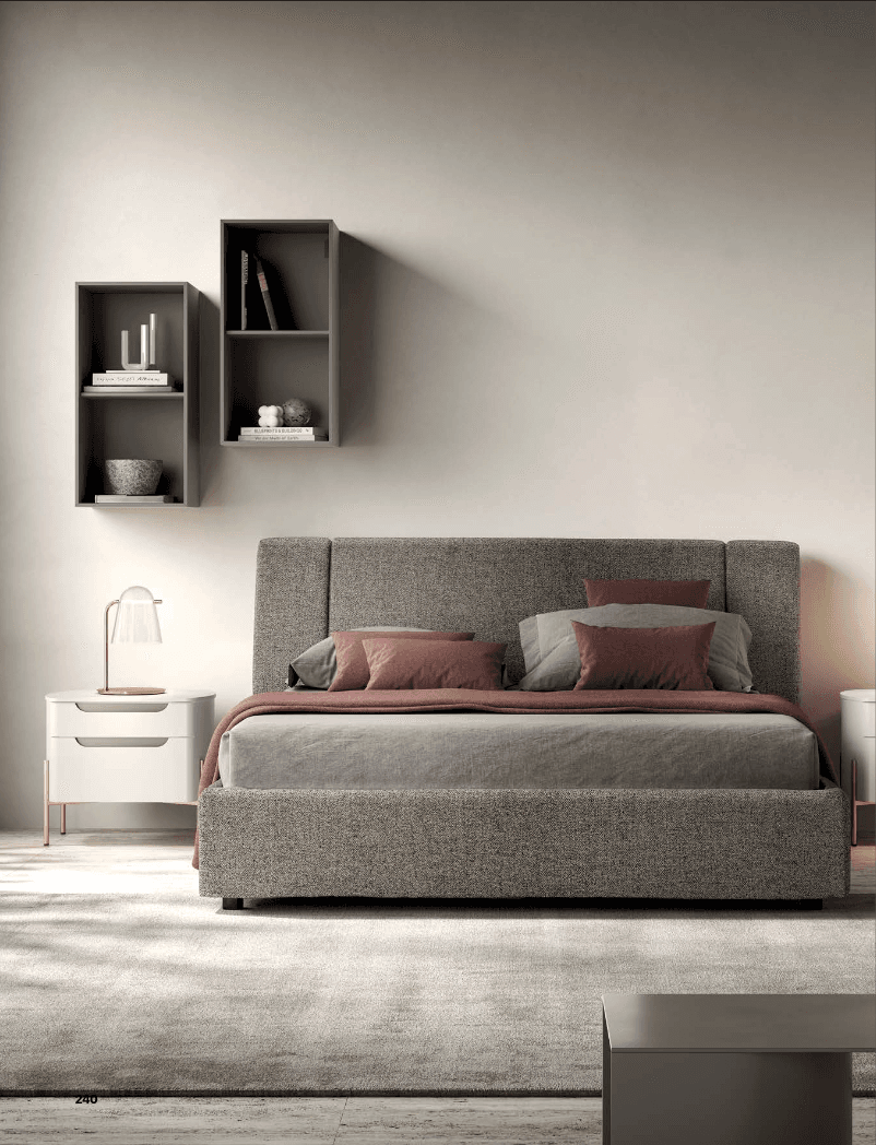 Letto matrimoniale grigio con contenitore e testiera — NottiAmo Piacenza